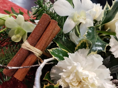 Christmas Long and Low Table Arrangement