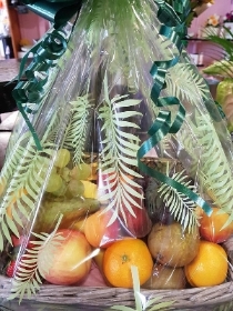 Fruit Basket with chocolates